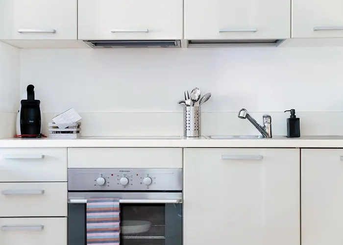 Prestige 7 By Quokka 360 - Quiet With Balcony アパート